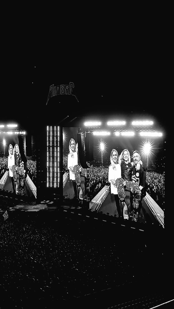 Mult1tud's tweet image. 17y18🫶🏼♾️