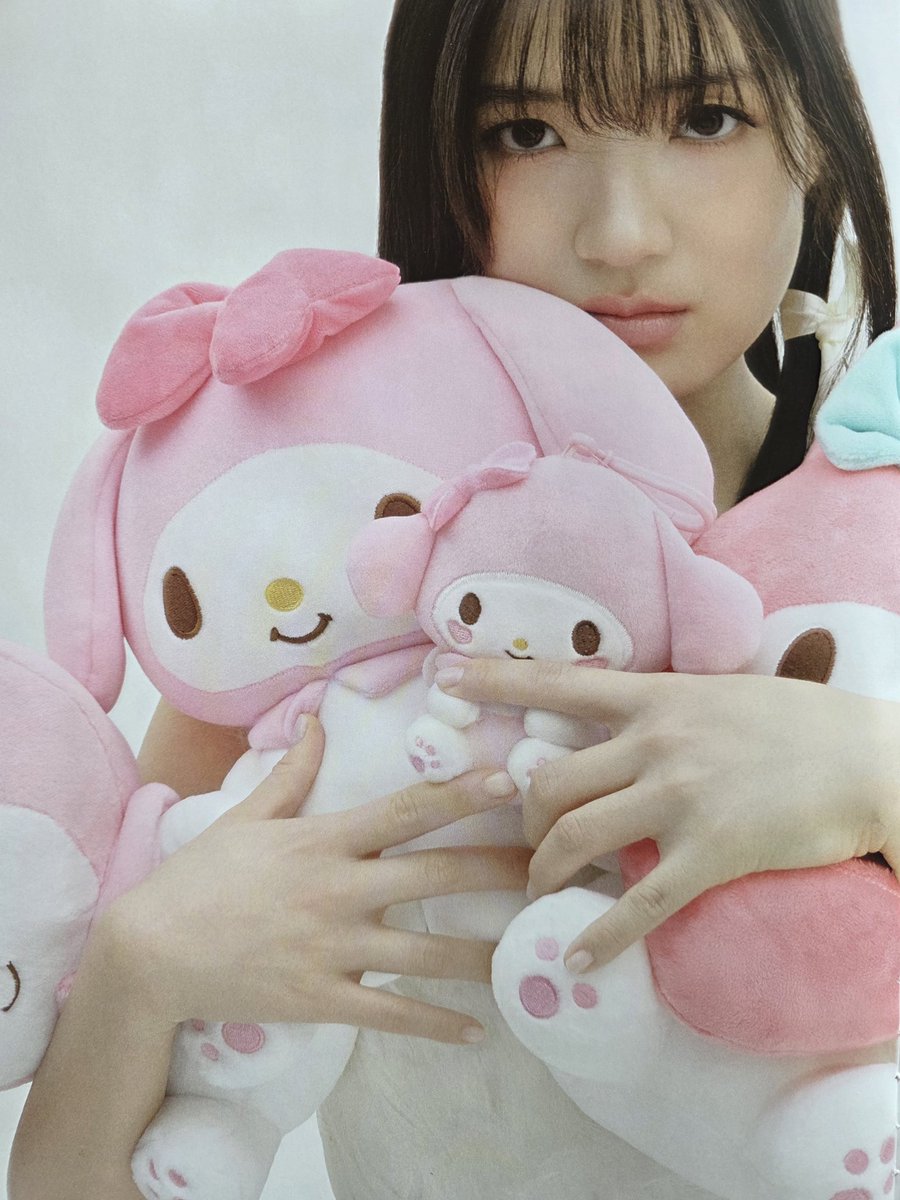 [Singles Magazine]
-A Thread-
Kim Hyeyoon for Singles Magazine January Issue 2025