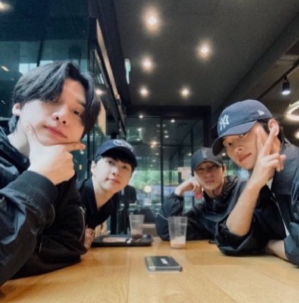 うわ〜ん😭😭 VIXX再集結 びょるぴさんとこの日を待ってたから びくす