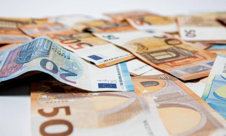 سعر اليورو اليوم 19 ديسمبر 2025 في مصر.. اعرف أفضل بنك في البيع والشراء 