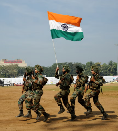 soldier_update's tweet photo. India’s defence production records major growth as output triples over the decade, boosting self-reliance, strengthening military readiness, and expanding exports under the Make in India defence manufacturing push.

#IndianArmy #DefenceUpgrade https://t.co/fNeR4E9MDa