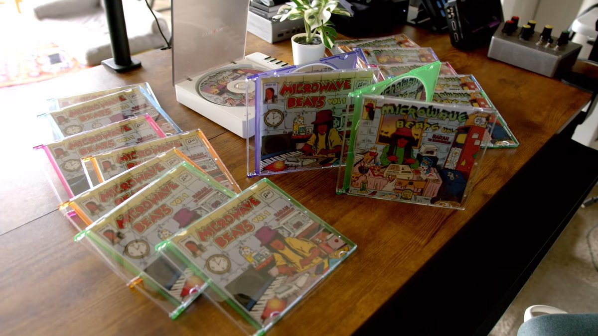 y0kotetsu's tweet image. 「インディー・アーティストのためのCD手作りガイド～2026年にCDを手売りする？」ジャケットを刷って自分で切るところとかQRコードの作り方までかなり細かいとこまで紹介してて面白かった。来年は手作りCDが来る
youtube.com/watch?v=kzyWo6…