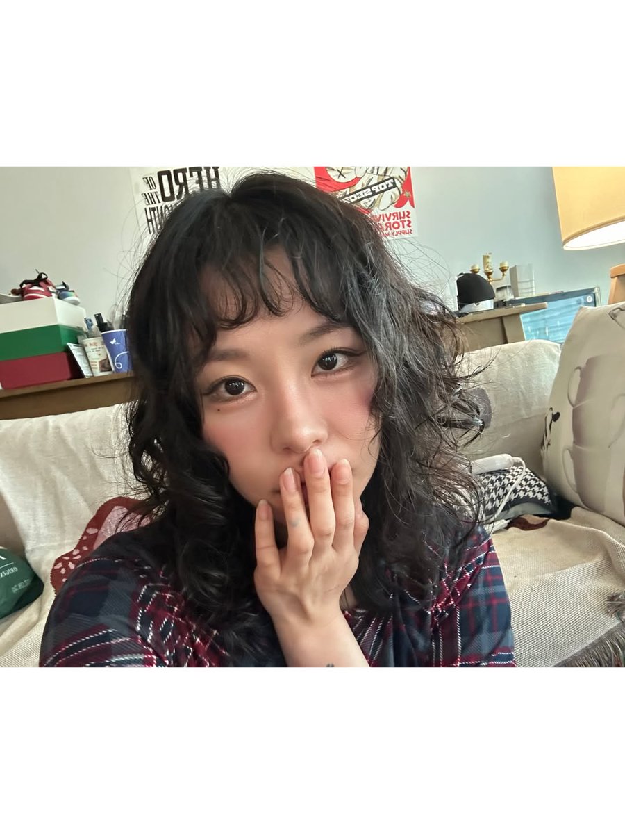 フィイン 마마무 휘인 📸] 251204 whee_inthemood IG story @WheeIn_0fficial #WHEEIN #휘인