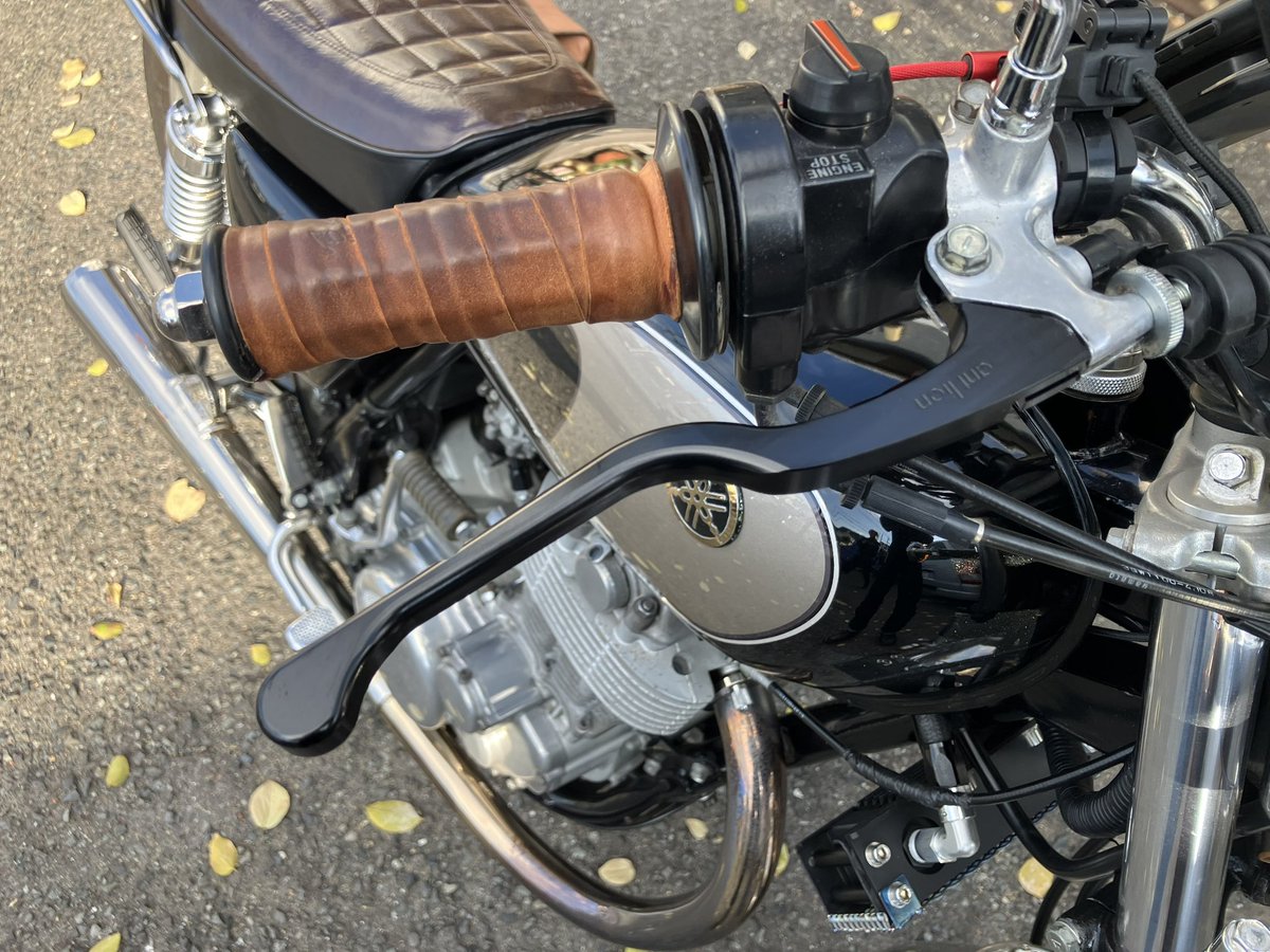 CASCADASR's tweet image. レバー廻りの交換のご依頼、ありがとうございました🙇‍♂️
#sr500 #カスカーダ #アントライオン #コーケン #北九州