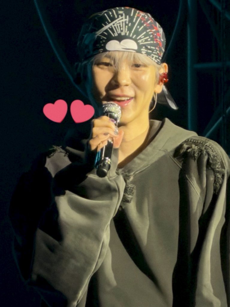 hikmarii's tweet image. I’m sad so here’s some photos taken by me… I love you so much Kibum. Hopefully we’ll smile together again very soon🥺🩵