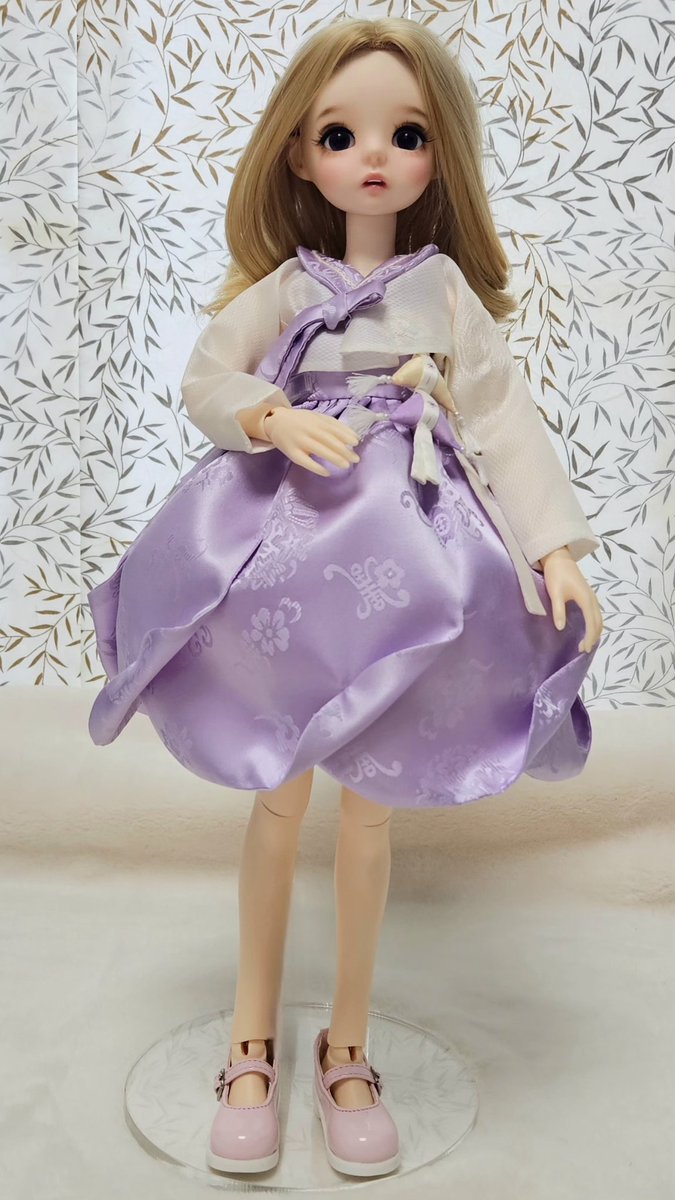 💕12월 20일 프로젝트돌 G-15 늘봄 부스 판매리스트
• USD, SD 한복
• MSD 철릭원피스 Set
(기본한복+철릭은 다른 색깔도 있어요)
• MSD 장미한복
• USD, MSD 신발
• 댕기, 호박배씨, 은방울 초롱등
현장수령 가능하며 다른재고분도 함께 들고가요
연말 특가 할인도 진행하오니 많이 놀러오세요💕