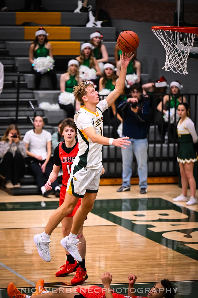 Nick Verbenec tweet media