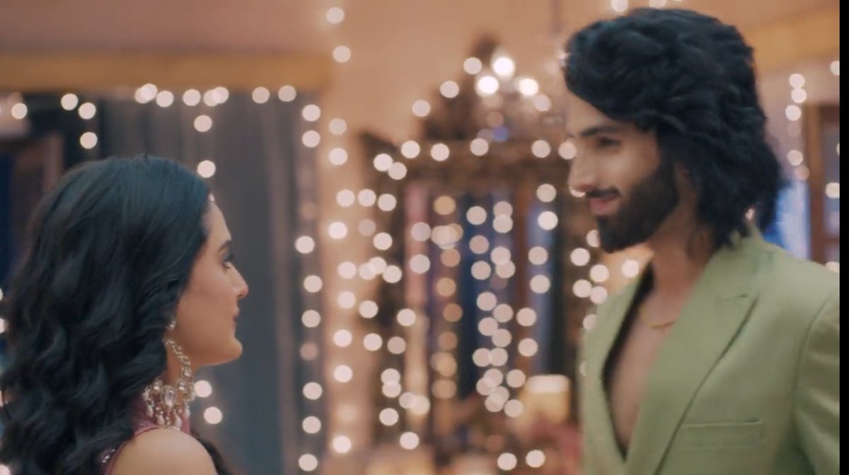 How Happy He is....! 💕🫰🏻✨

#JaaneAnjaaneHumMile #Rageet 
#BharatAhlawat #AyushiKhurana #ReetSuryavanshi #AyuRat  #RaghavSuryavanshi  #JAHM