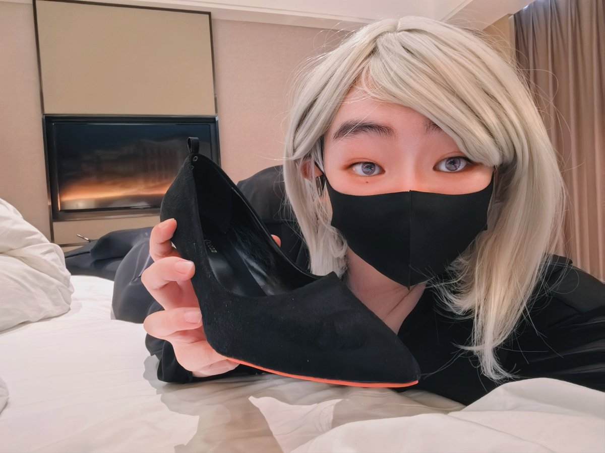 BunnyC283's tweet photo. 新买的高跟鞋～
在湘西出差哦
#男娘ᅠ #伪娘 #反差直男 #男の娘 #女装CD #雌堕 https://t.co/DS2HKElAFP