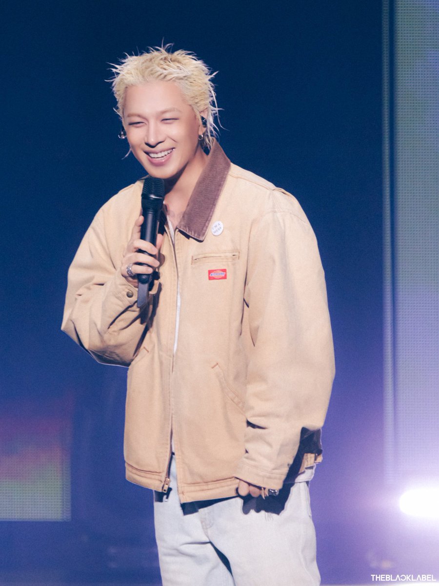 [📷] TAEYANG 2025 FAN MEETING [01] IN JAPAN BEHIND PHOTOS

🔗 bit.ly/48V0Zdf

#TAEYANG #태양 #BEHIND
#TAEYANG2025FANMEETING  #영원
#THEBLACKLABEL #더블랙레이블
