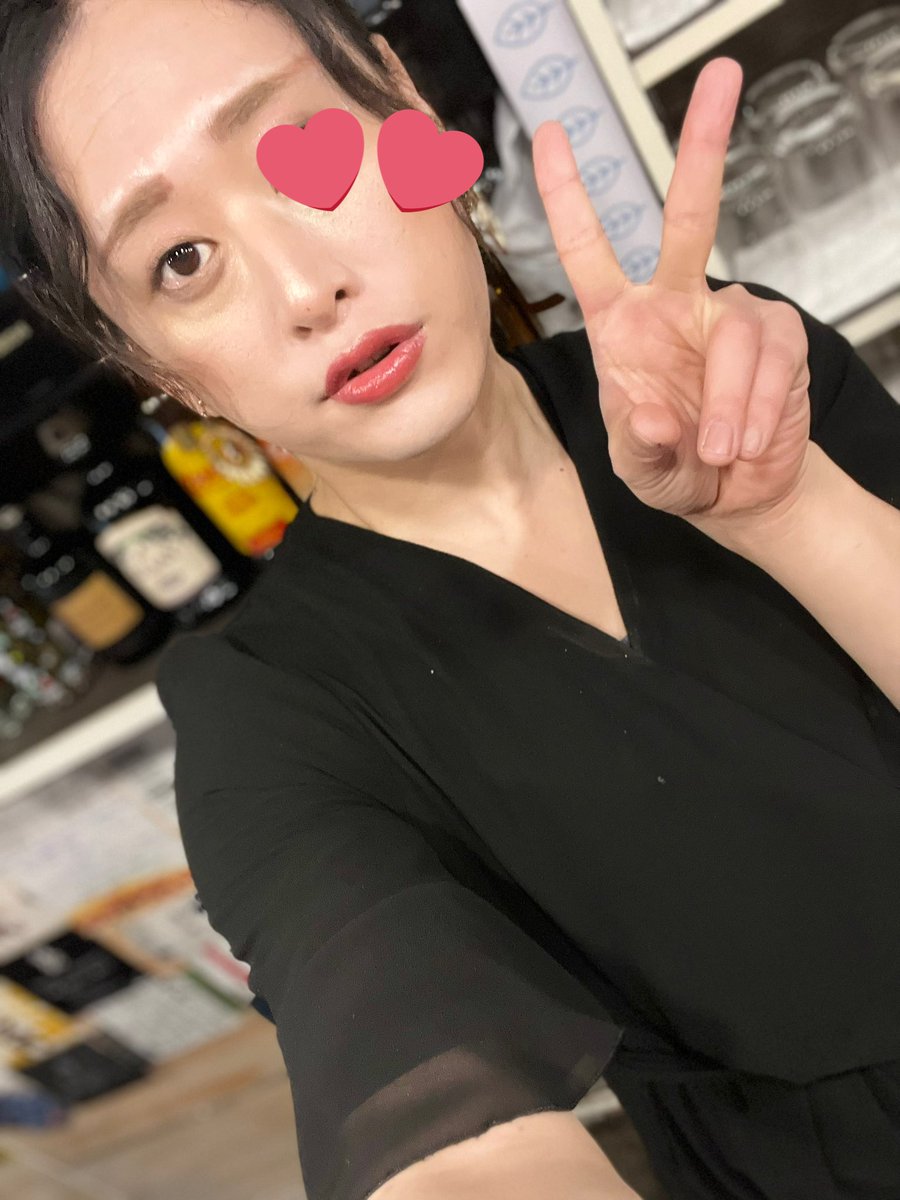 カサンドラオープンしましたっ！
本日は
周年祭＆めぐ飯‼️
皆様の御来店心待ちにしてますっ☺️
チーママ＆あきこ⭕️＆れい
でお待ちしております♪
今回のめぐ飯はみこ農園の野菜をいっぱい使った料理です♩
#新世界カラオケスナック
#浴衣着物着付け
#日本酒