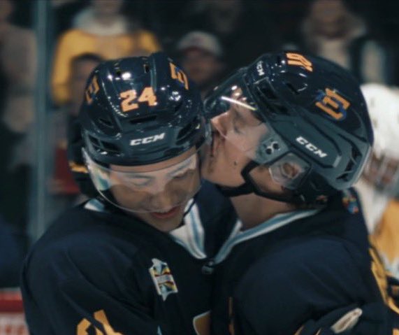 hollandershalo's tweet image. basically #heatedrivalry