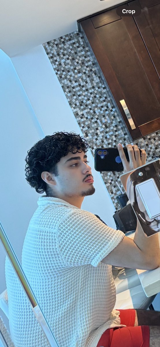 come4mej tweet media