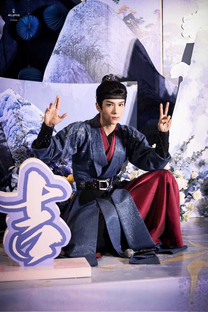 ChengEn1314's tweet photo. กัวอิง ใน 'ขุนนางชุดขาว' [白衣公卿] ปิดกล้องแล้ว #อวี๋เฉิงเอิน
#余承恩 ​#YuChengEn https://t.co/Kn4S4wLMhZ