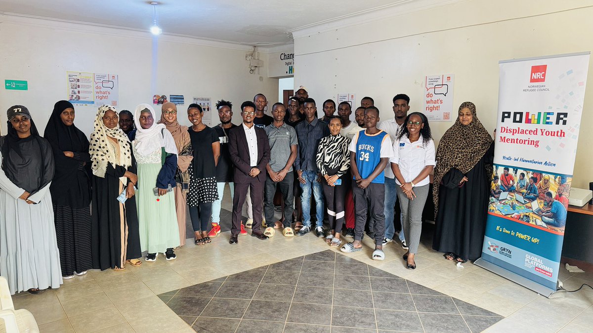 AbdikaniAdde's tweet photo. Honored to mentor displaced youth through the Power Project.
We discussed career growth, confidence, and creating opportunities.
From networking &amp; communication to entrepreneurship and start-ups
empowering youth to lead their own futures.
#PowerProject #DisplacedYouth https://t.co/QJnl1JrbAf