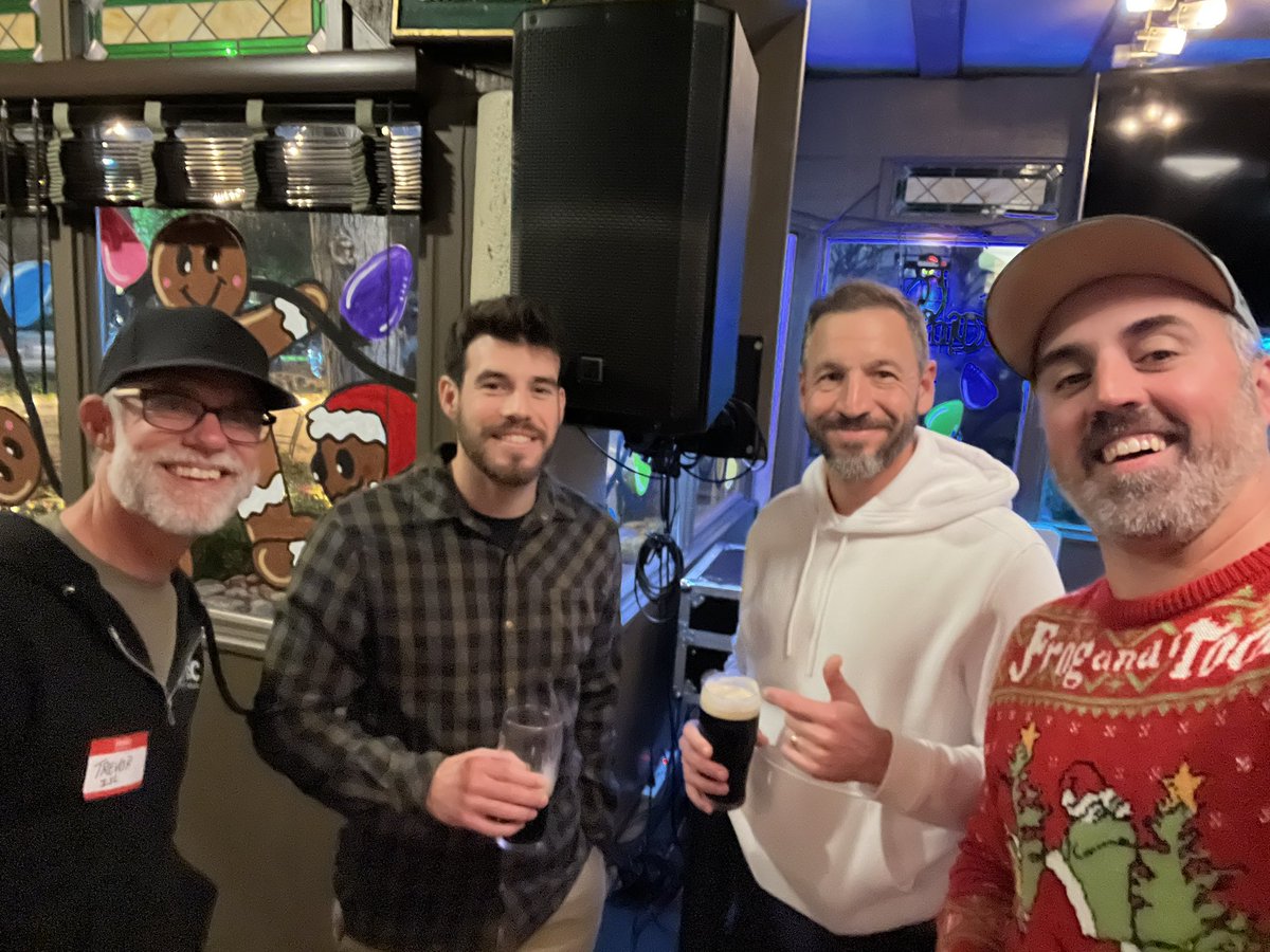 Broker Brett tweet media