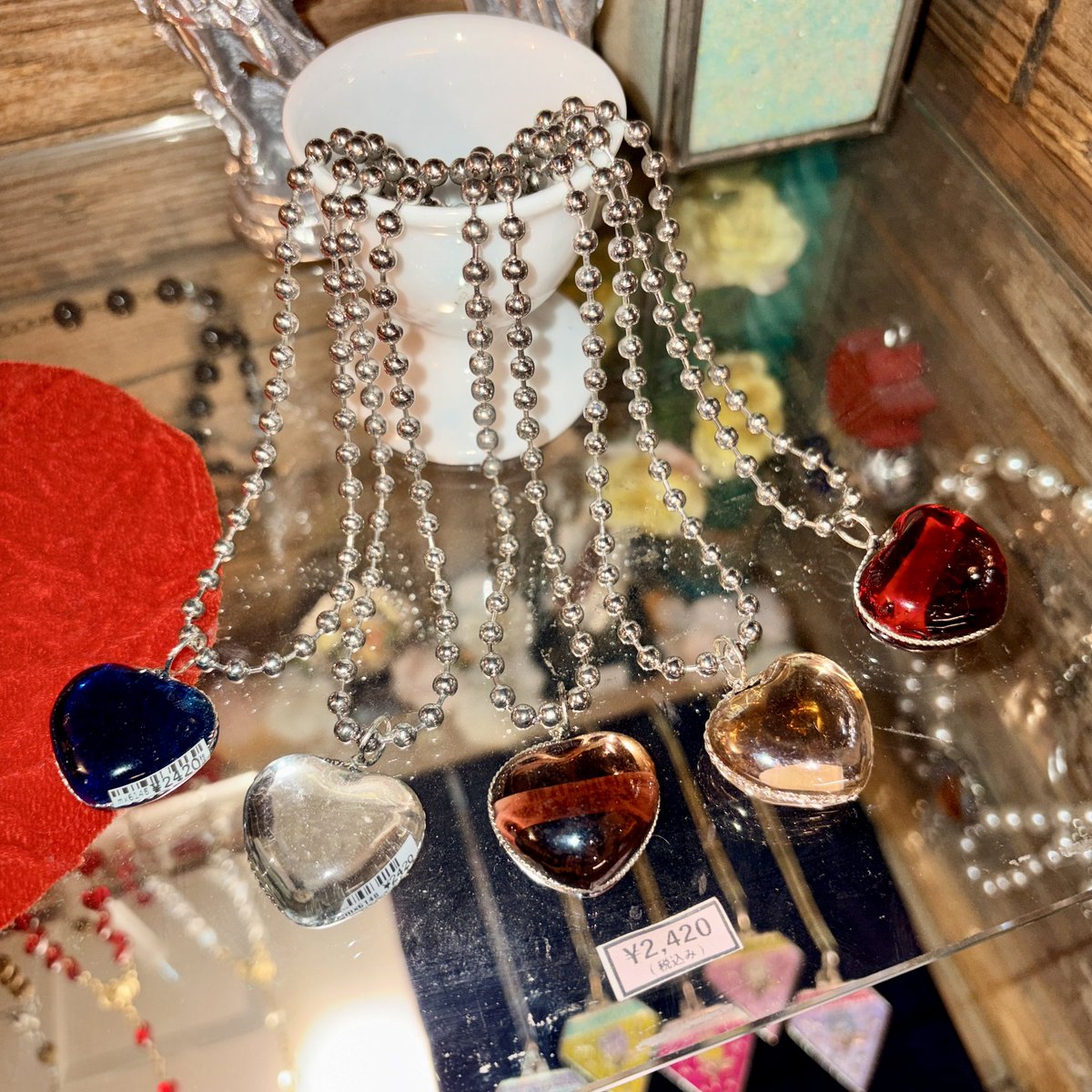 🫧ガラスハートのチョーカー🫧 ぷっくりコロンとしたフォルムの ハート