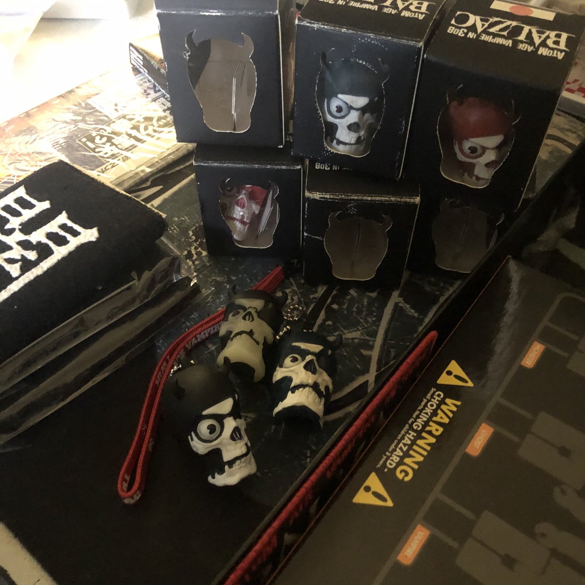 BALZAC闇BOX 開けてみとるんだが スマホケースとかないよね 欲しいん