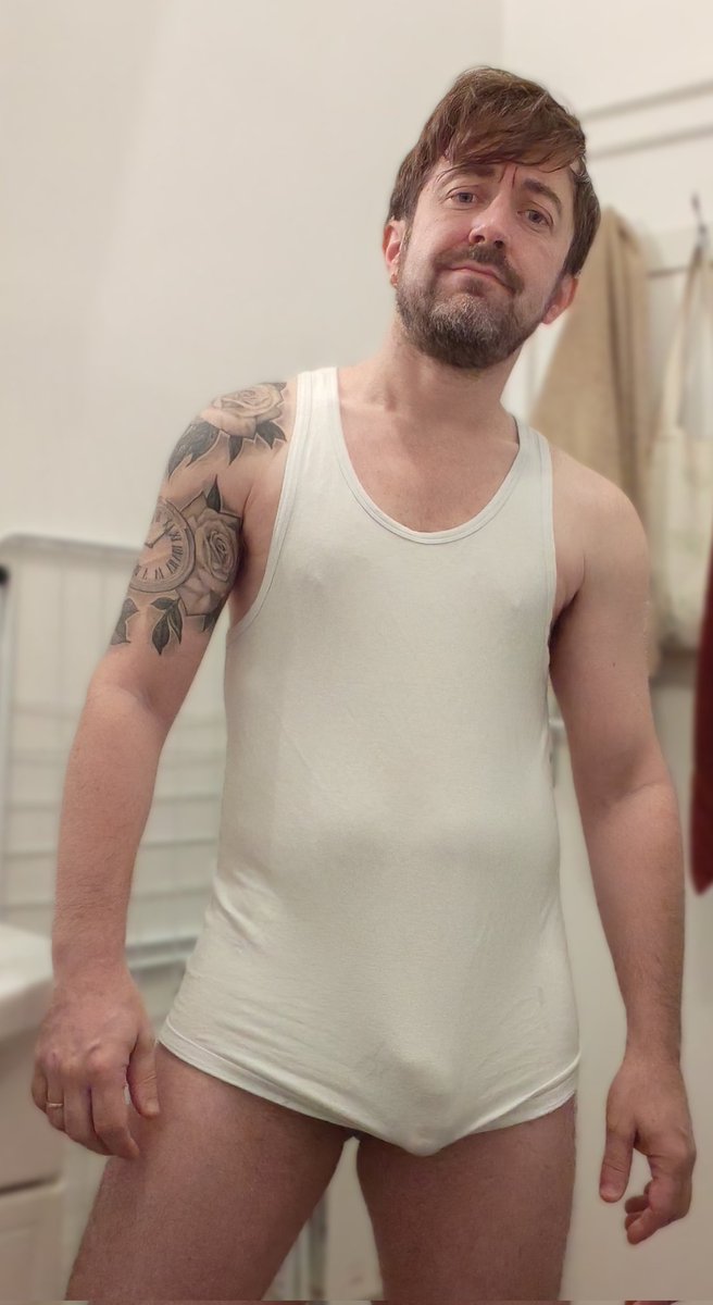 Crusing boy 75 🔞 tweet media