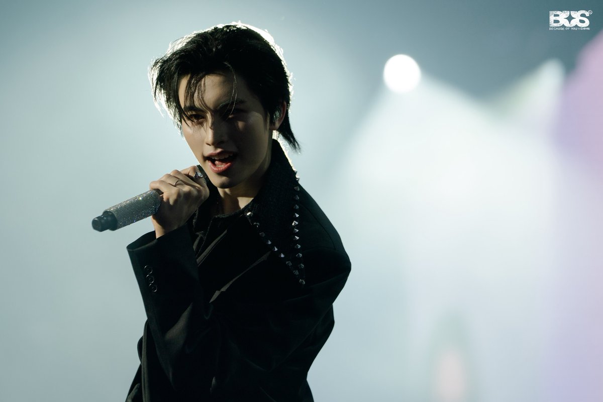 BUS_SONRAY's tweet image. Still thinking about Happy BUSDAY The Sophomore 🪽

เอาภาพจาก Happy BUSDAY The Sophomore มาฝากทุกคนครับ คิดถึงกันไหม (13/15)

#AAashirakorn 

#HappyBUSDAY2025
#BUSbecauseofyouishine