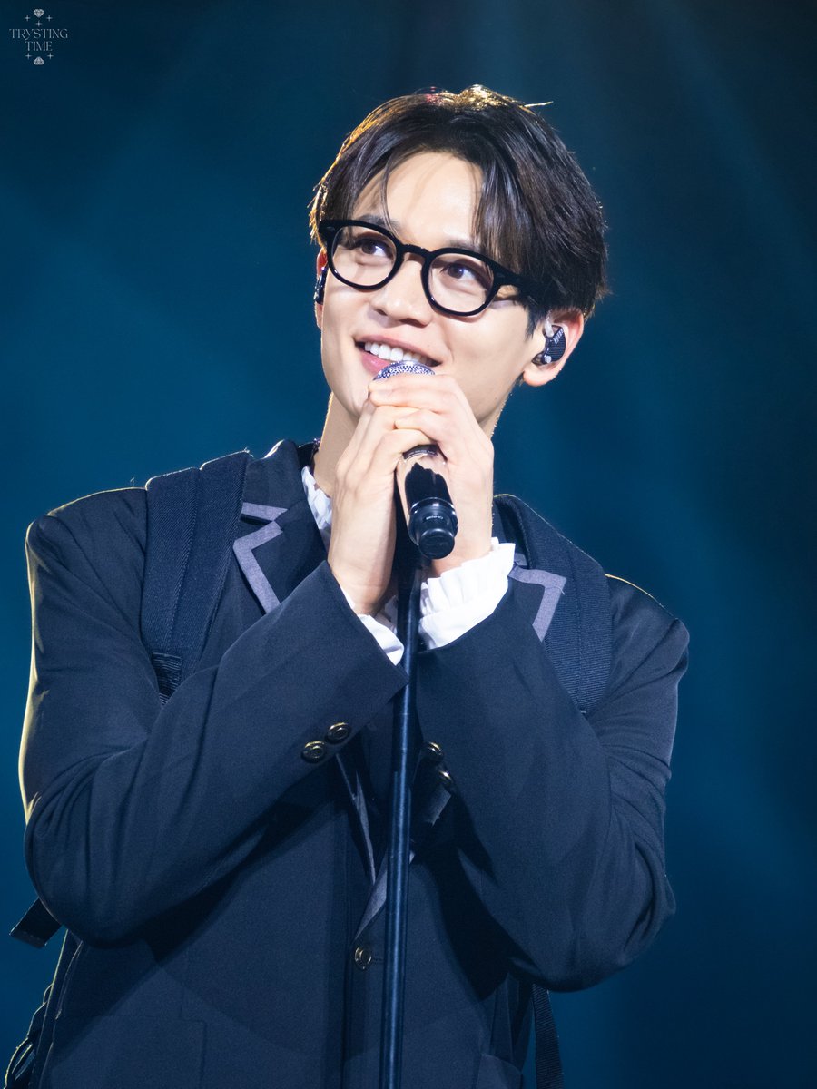 trysting_time's tweet image. ෆ

🗓️𝟸𝟶𝟸𝟻𝟷𝟸𝟷𝟹
📍𝙱𝙴𝚂𝚃 𝙲𝙷𝙾𝙸'𝚜 𝙼𝙸𝙽𝙷𝙾 &amp;lt;𝙾𝚞𝚛 𝙼𝚘𝚟𝚒𝚎&amp;gt;

#MINHO #민호
#SHINee #샤이니
#2025MINHOFANMEETING #OurMovie
#2025베스트초이스민호 #2025민호팬미팅