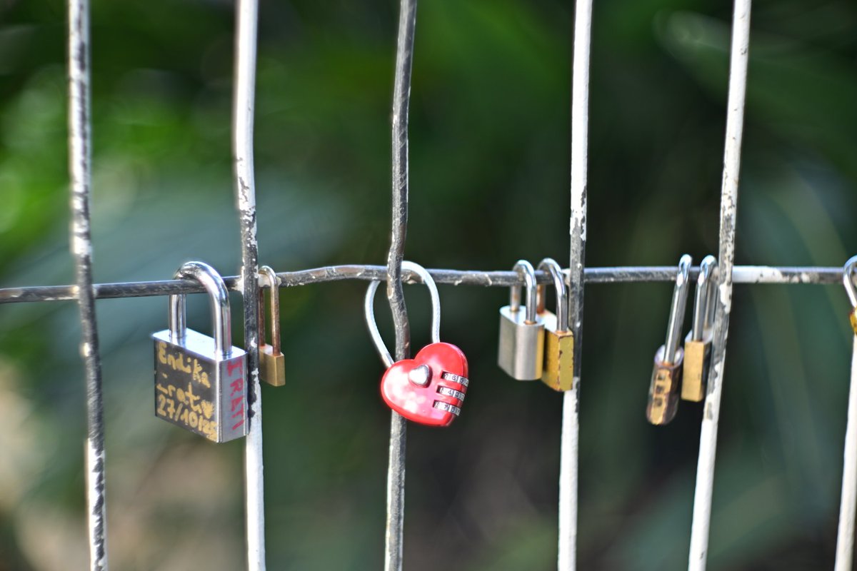 del_norte_80's tweet image. #RomanticPadlocks
#photography 
#bokeh