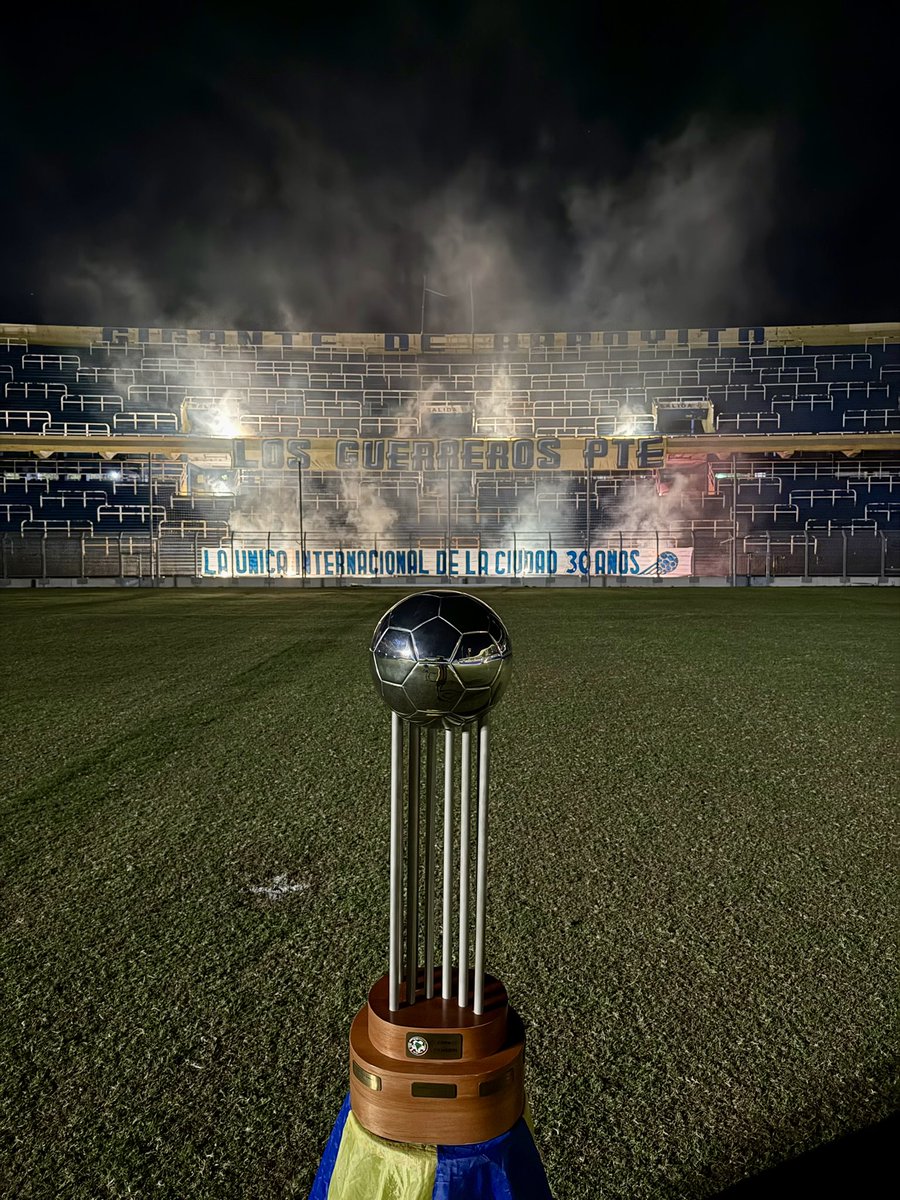 LA GLORIA ETERNAL DE ROSARIO CENTRAL
