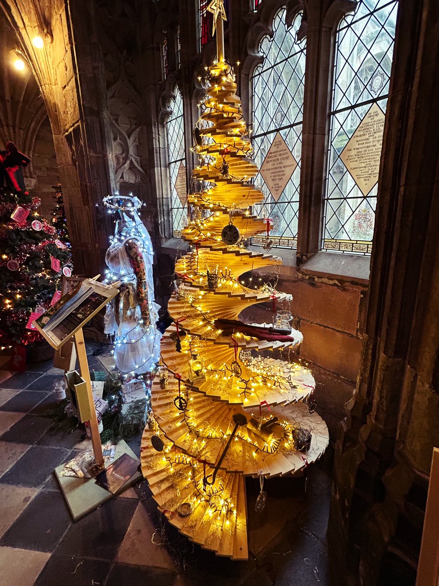 InvisiblyMe tweet media