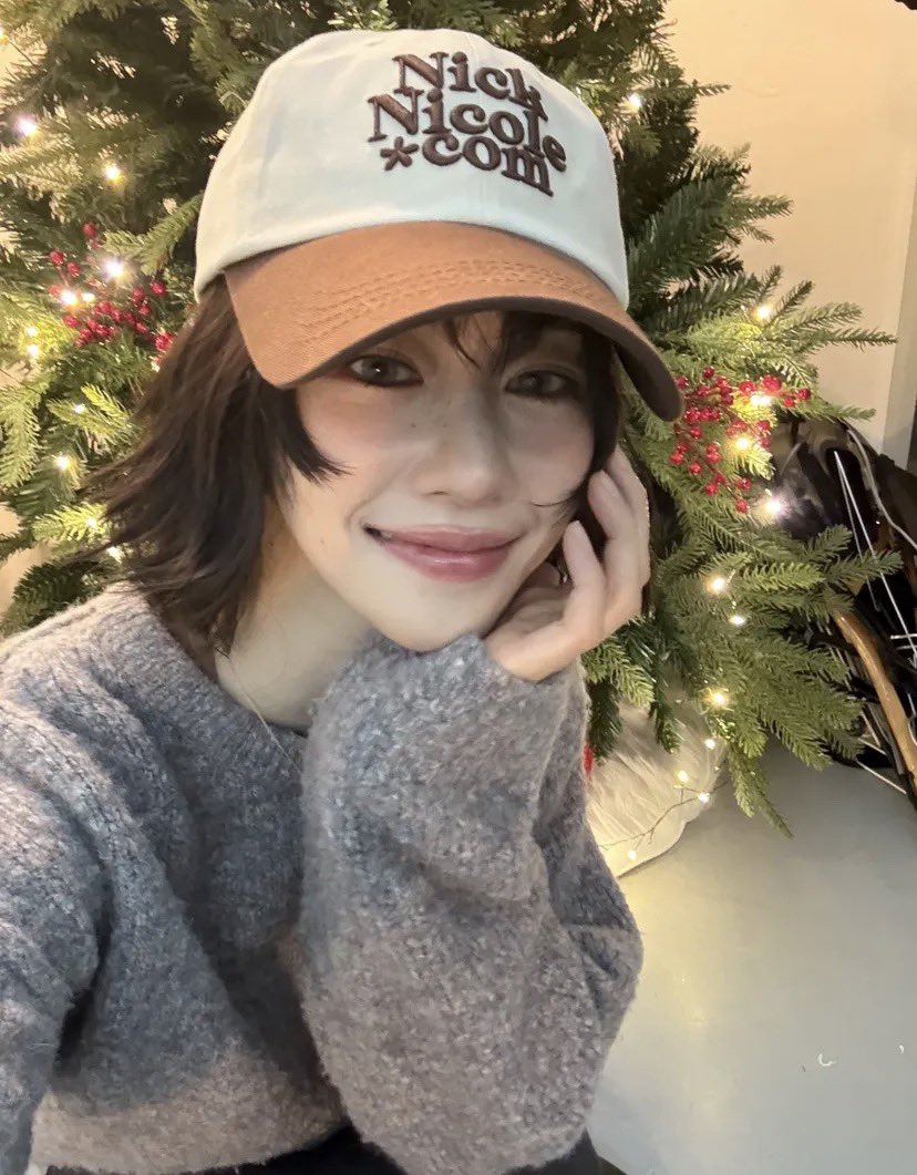 Littleyahn's tweet image. seoyeaji, you'll always be the one for me. Even when you're ghosting us and we have no news about your next project 😭

She has my heart like no one else, even 5 years later.