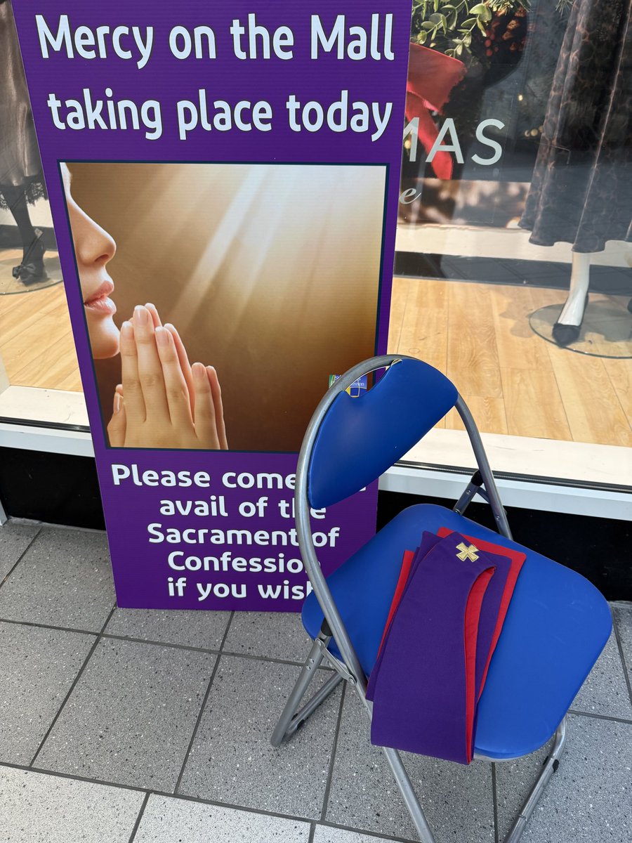 BishopFintan's tweet image. Annual Mercy on the Mall today in the SkyCourt Shopping Centre @KillaloeDiocese