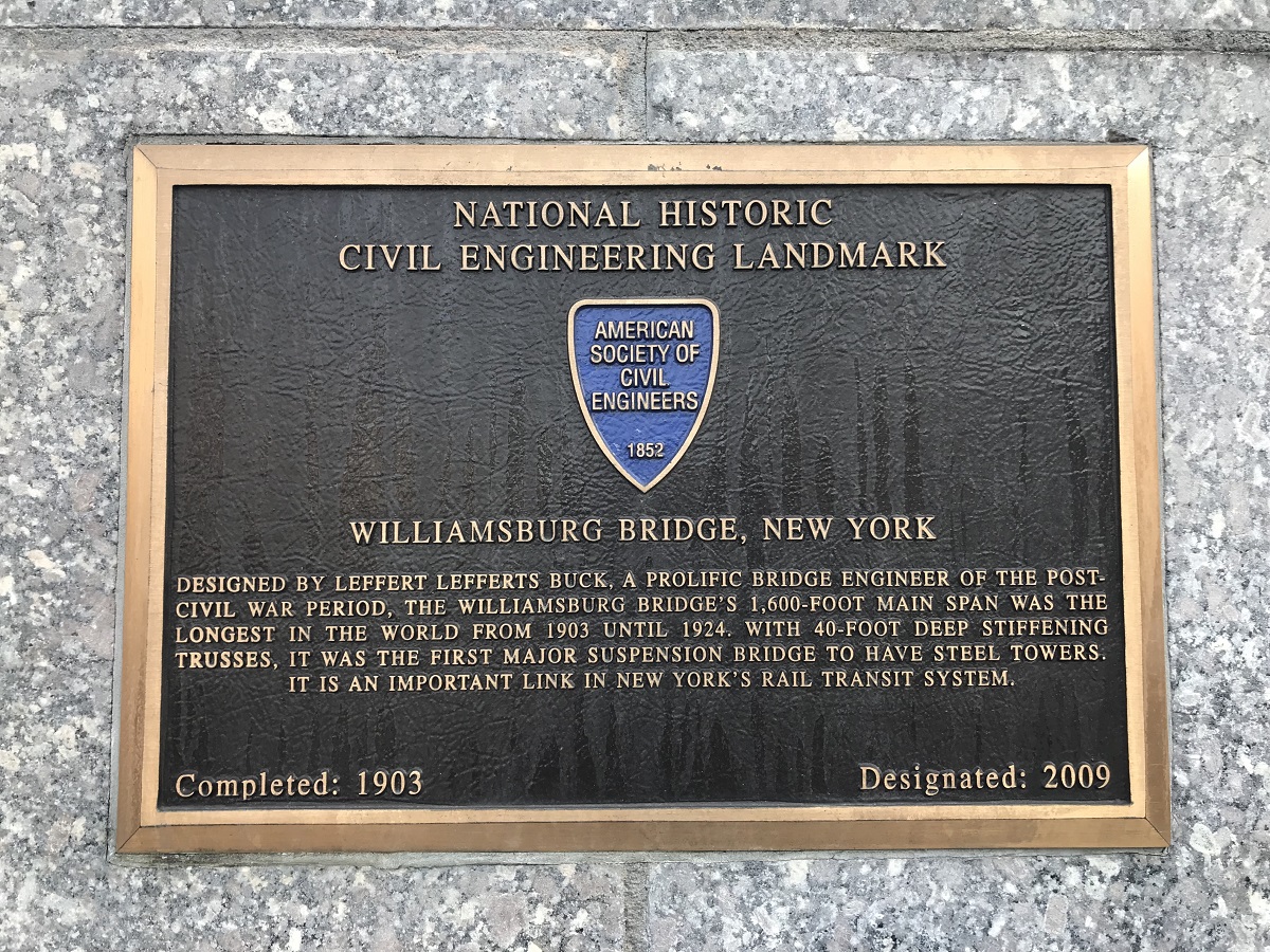 When it opened #OTD in 1903, the 1,600-foot-long main span of the Williamsburg Bridge was the world’s longest. 

With 40-foot-deep stiffening trusses, it was the 1st suspension bridge over 1,000 feet to have steel towers: go.asce.org/44miPVb.  #VisitASCELandmarks