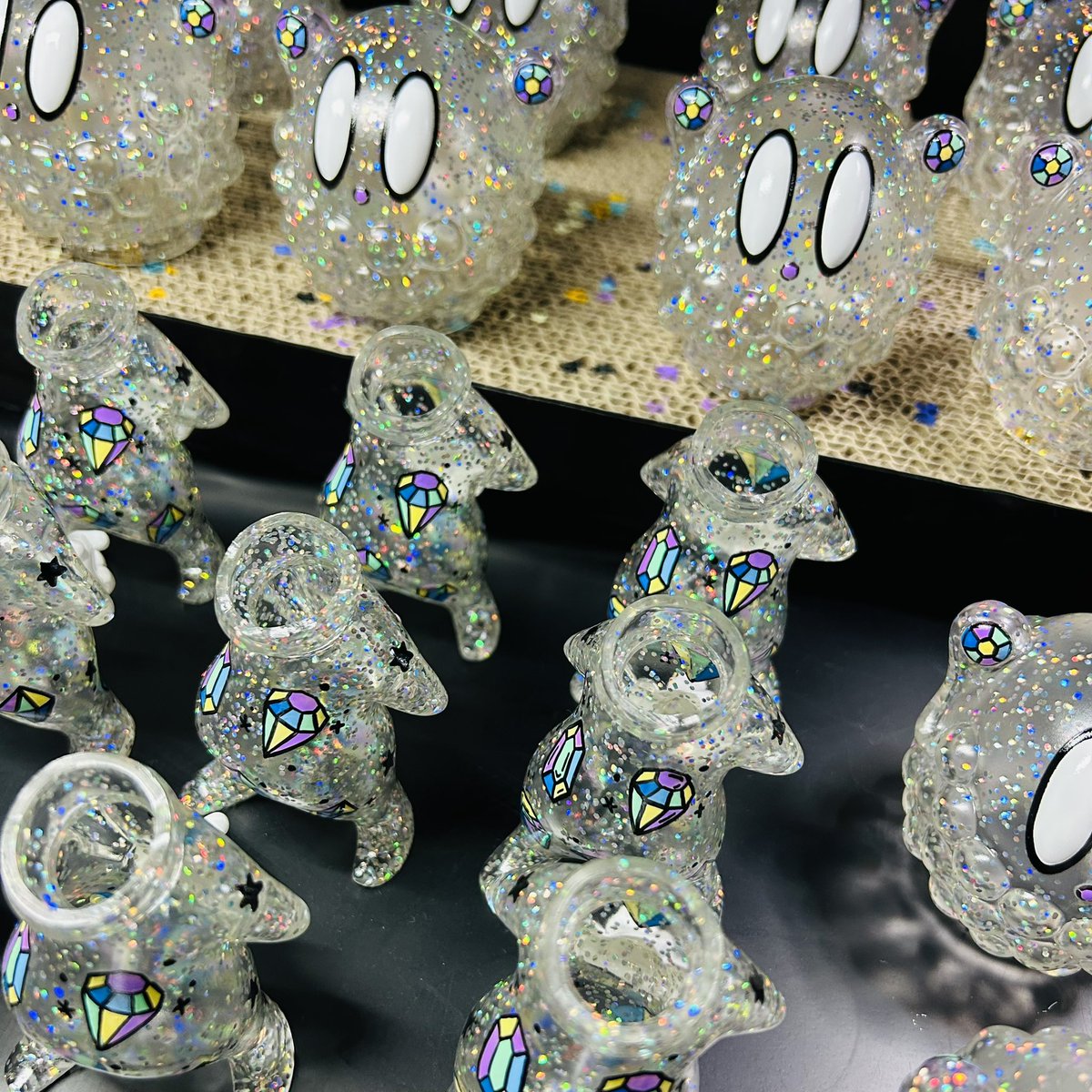 12/21(日)に参加させていただくシブヤモダンソフビマーケット‼️
ラメ仕様のブッタくんはキンキラキン⭐️💫
同日21:00〜オンラインでの販売も予定しております📝

#モダンソフビマーケット #ソフビ