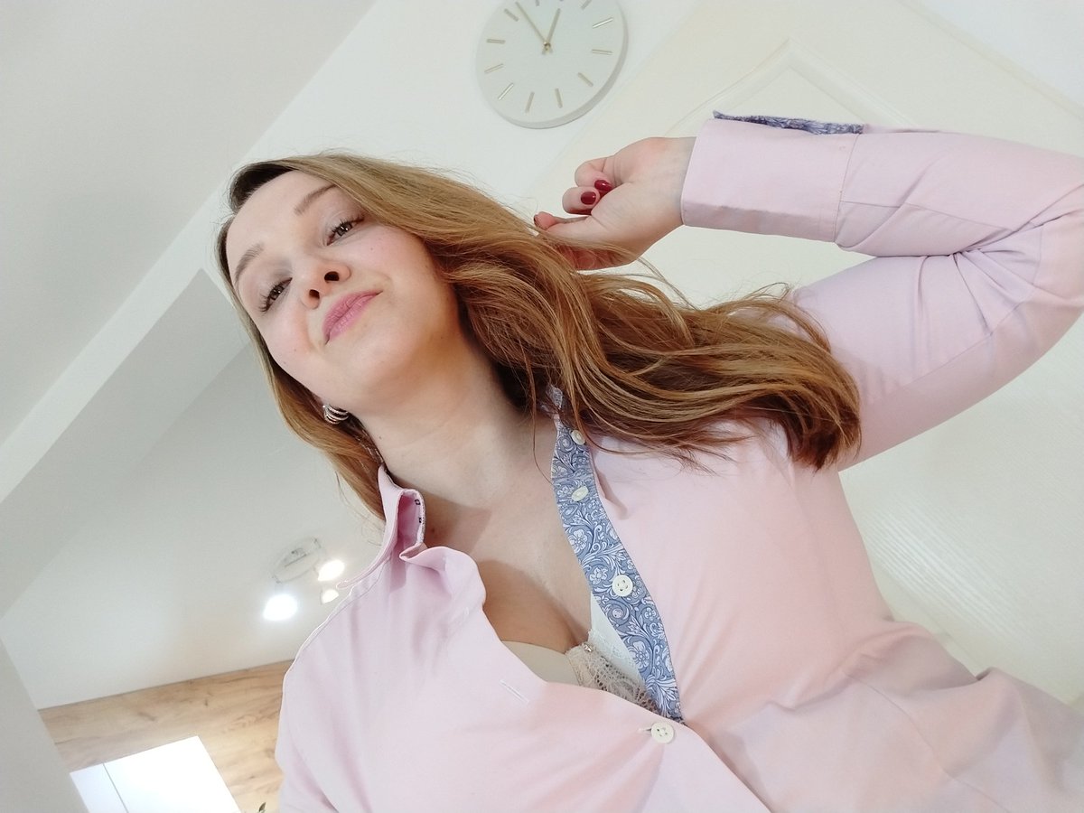 Lady_Krasaviza's tweet photo. Dieses Wochenende geht an dein Limit! 😈 @BossladyGenesis @CandyPain0707 @GoddessCary7328 @LadyAlexa222 @LadyGold_com @GoddessViolett2 @MadameVy369 @SveaMadame @GoddessMona4 @GoettinFreya1 @GoddessElleX @TrueYourGoddess @marypain69 @Bratty_Isabella @LadyMinu_ @fetischkraehe @HerrinLady @FinDom_Isabella