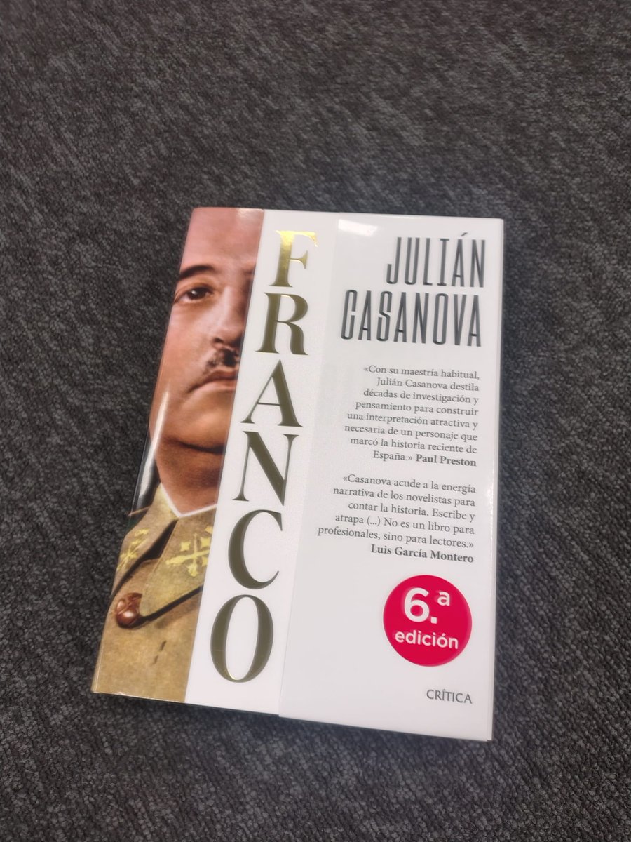 Tiene que ser posible, cincuenta años después, volver la vista a ese pasado y no buscar solo aprobación o condena.
La tiranía nunca es una bendición. El conocimiento avanza. Gracias y larga vida a todos los lectores de historia.
