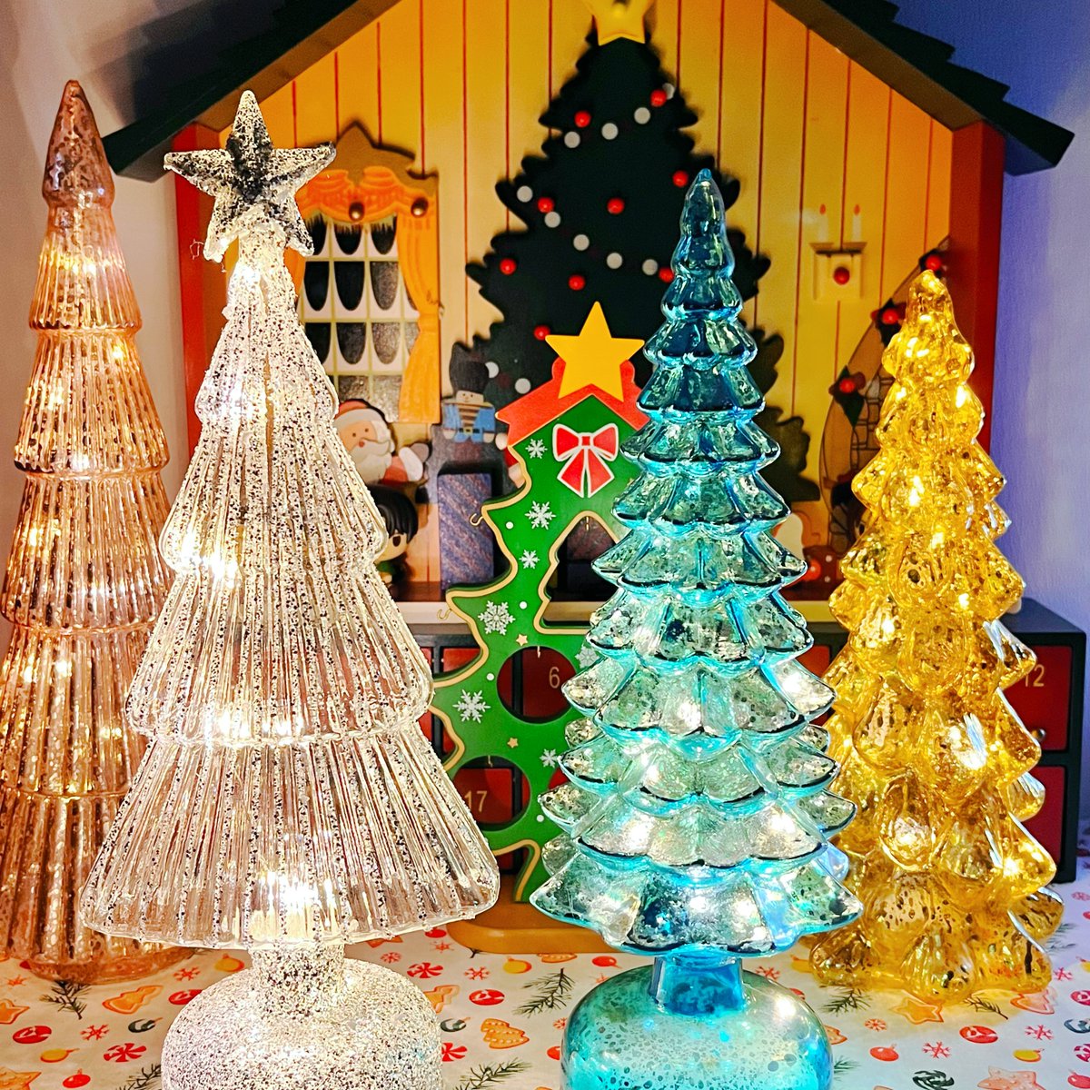 今年のクリスマスツリーを点灯🎄💡🥰
Light up this year's Christmas tree🎄💡🥰