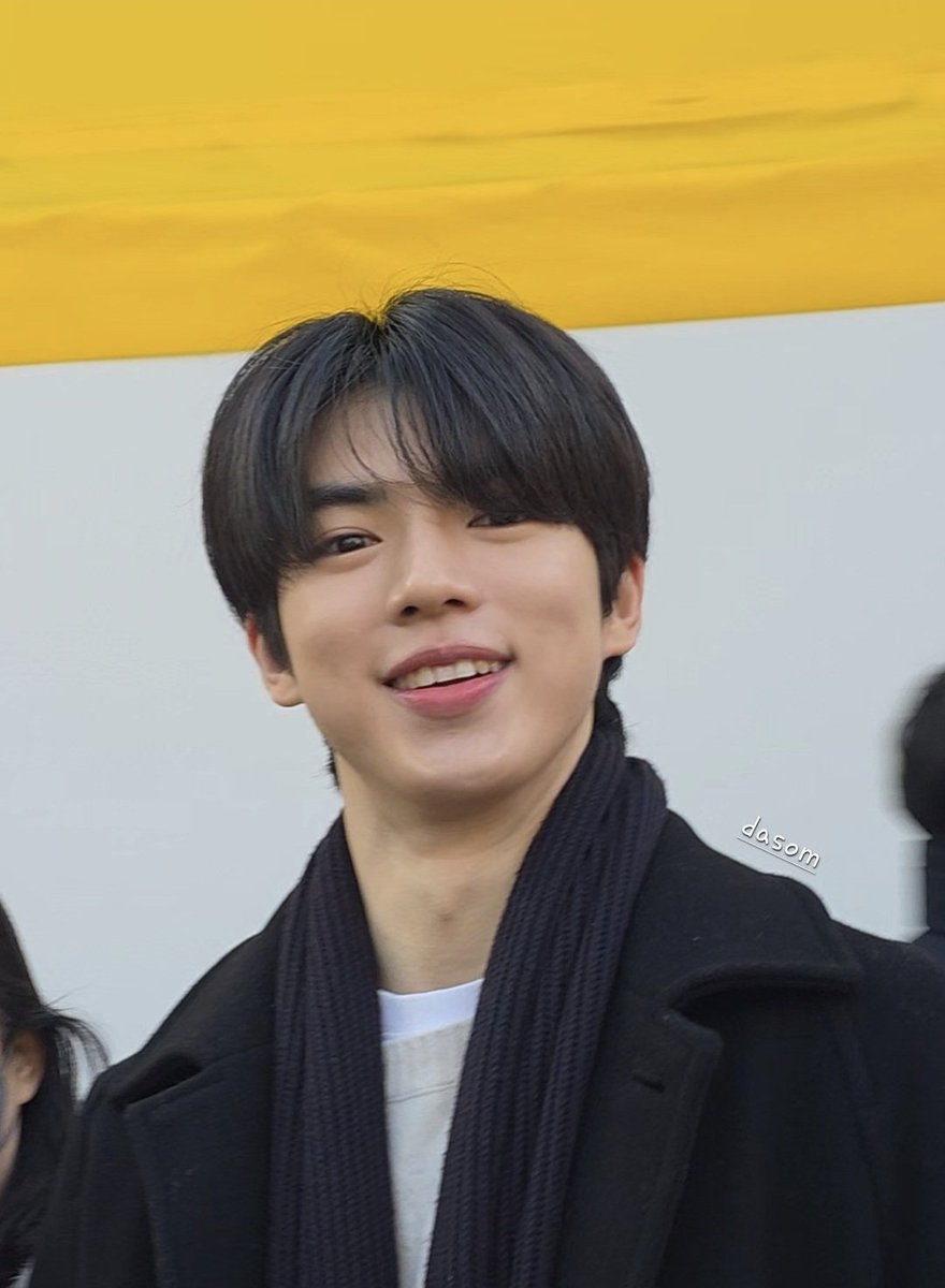 오늘 건진 제일 예쁜 짤
출근길 영상에서 캡쳐