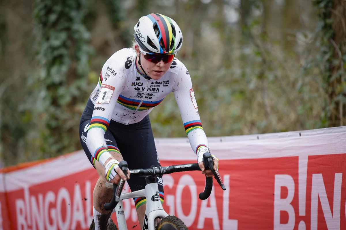 Cyclocross 🌈 world champion 🇳🇱 Fem van Empel pauses career indefinitely

"At the moment, both the motivation and the enjoyment I have had in cycling for years are missing."

📰 domestiquecycling.com/en/news/cycloc…

📸 Cor Vos