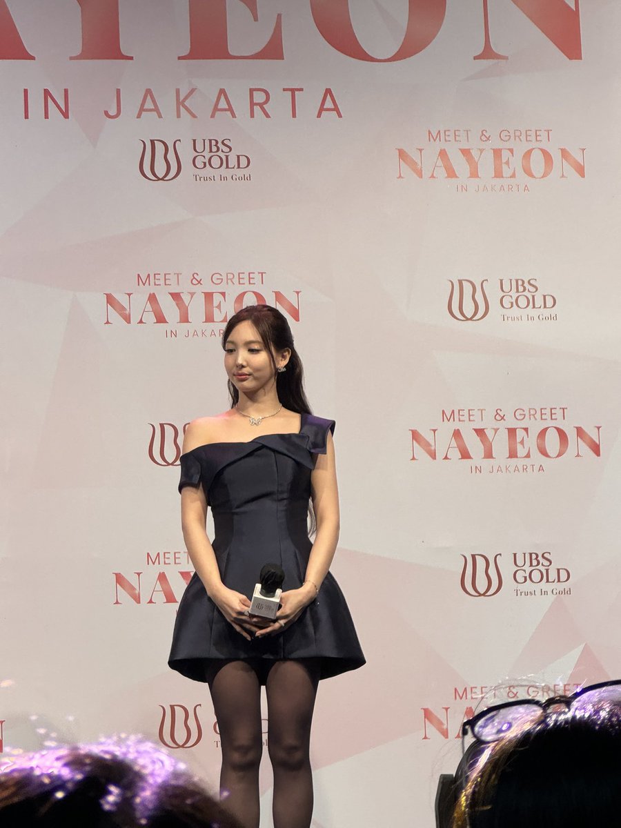 NAYEON MEET &amp; GREET with UBS GOLD
#YeonniKeJakarta 
#UBSGOLDxNAYEON
#NAYEON <a href="/ubslifestyle/">UBS Lifestyle</a>
