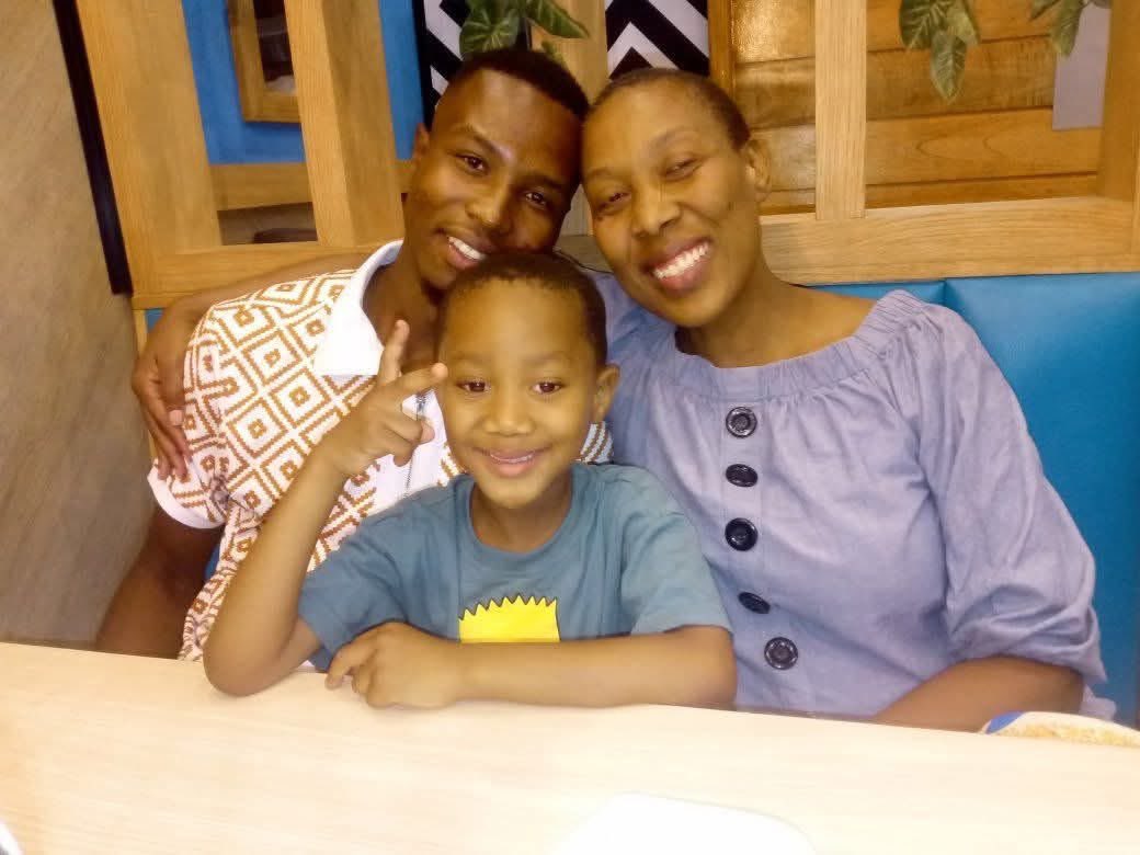 AdvoBarryRoux's tweet image. This woman left her husband’s home with the children yesterday, and all of them are now missing. They have not returned. Their last known location was Soshanguve Block KK. Any assistance in locating them would be greatly appreciated. Contact: 069 959 4531. 

Repost for awareness
