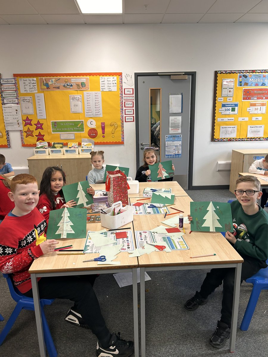 P2/3 Mrs Alexander tweet media