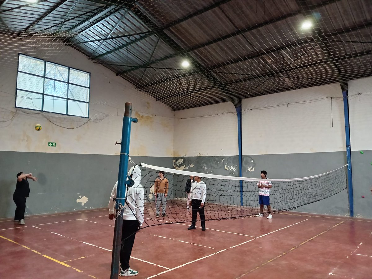 Acabamos el trimestre con una jornada lúdica y festiva... ¡Ahora a descansar y disfrutar! 
🎄​🎅🏻​🎉​🪅​ Felices Fiestas 🎄​🎅🏻​🎉​🪅