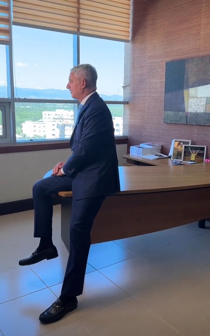 GraysonRay41's tweet image. Then and now. The skills Never fade