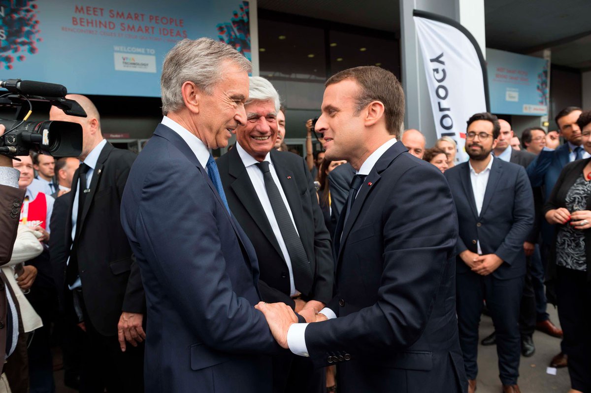 Parce que les politiques néolibérales ont volontairement baissé les impôts des grandes entreprises et des plus riches !

C’est ce qu'ils appellent la « politique de l’offre » : pour « booster la croissance et l’innovation », il faudrait supprimer les contraintes des entreprises.