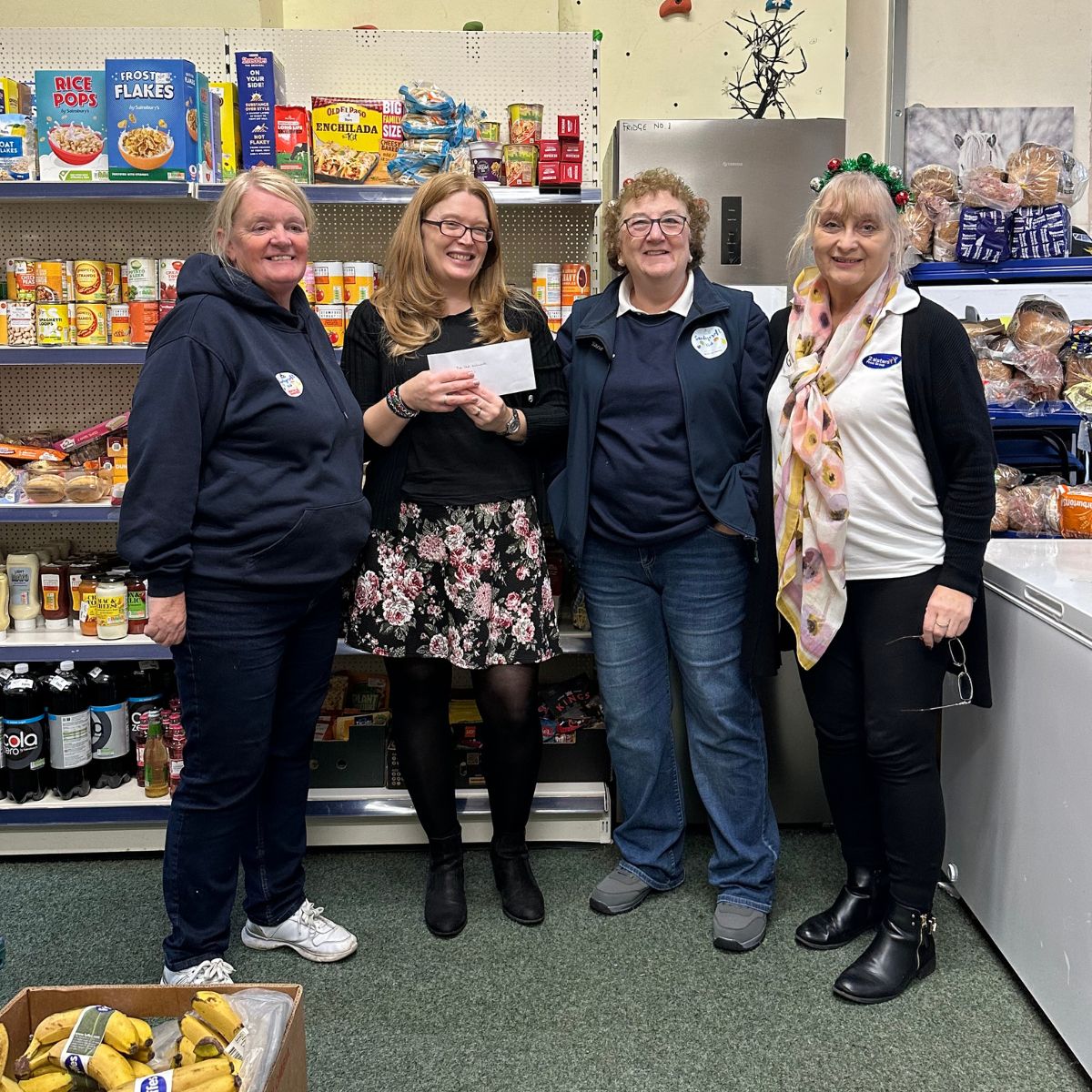 This week Nikki, our Customer Operations Manager, handed over our most recent charity contribution to Sandycroft Hub 💚
Supporting local families, especially in the run-up to Christmas, really matters to us. So grateful to everyone who helped make this possible.