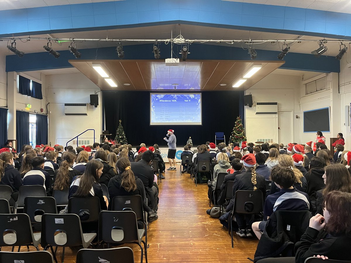 KJacksonEng's tweet image. Thank you Mr Clark for year 7, 8 &amp;amp; 9s end of term assembly! 

Have a fantastic break everyone! 

@MEChilternEdge #TeamMECE #TeamYear9