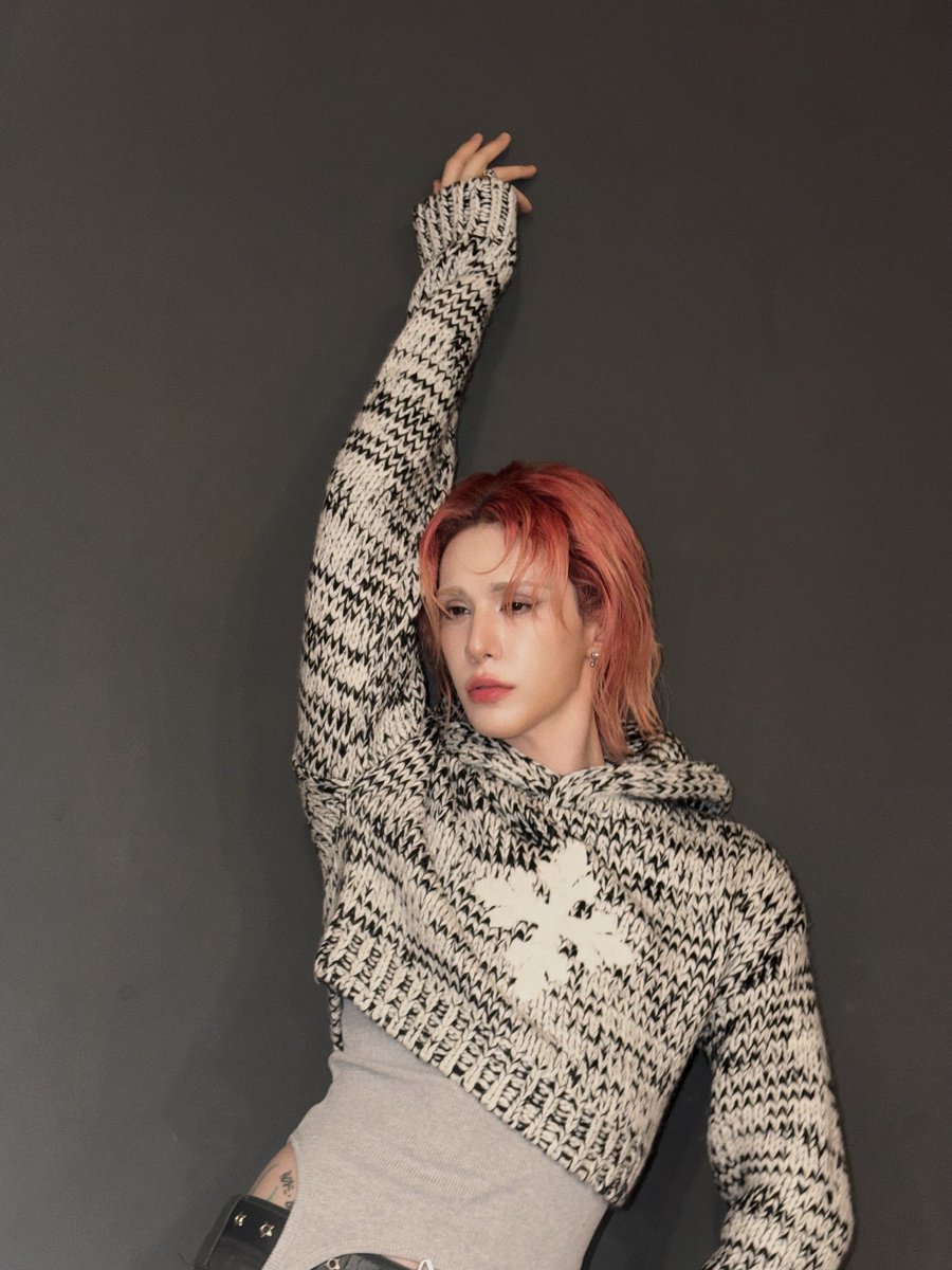 XLOV_official's tweet image. [📸]

FAN SIGN EVENT

｡ﾟﾟ･｡･ﾟﾟ｡
ﾟ。 #WUMUTI 
　ﾟ･｡･

#XLOV #엑스러브 #우무티
#Rizz #XLOV_Rizz
#UXLXVE #XLOV_UXLXVE