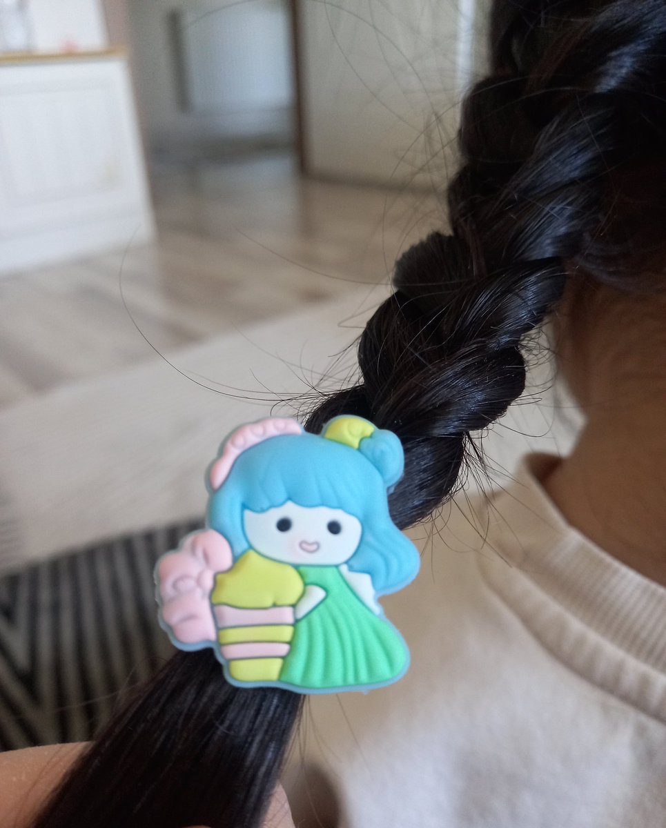 Kızımın tokasını yapmışlar (;