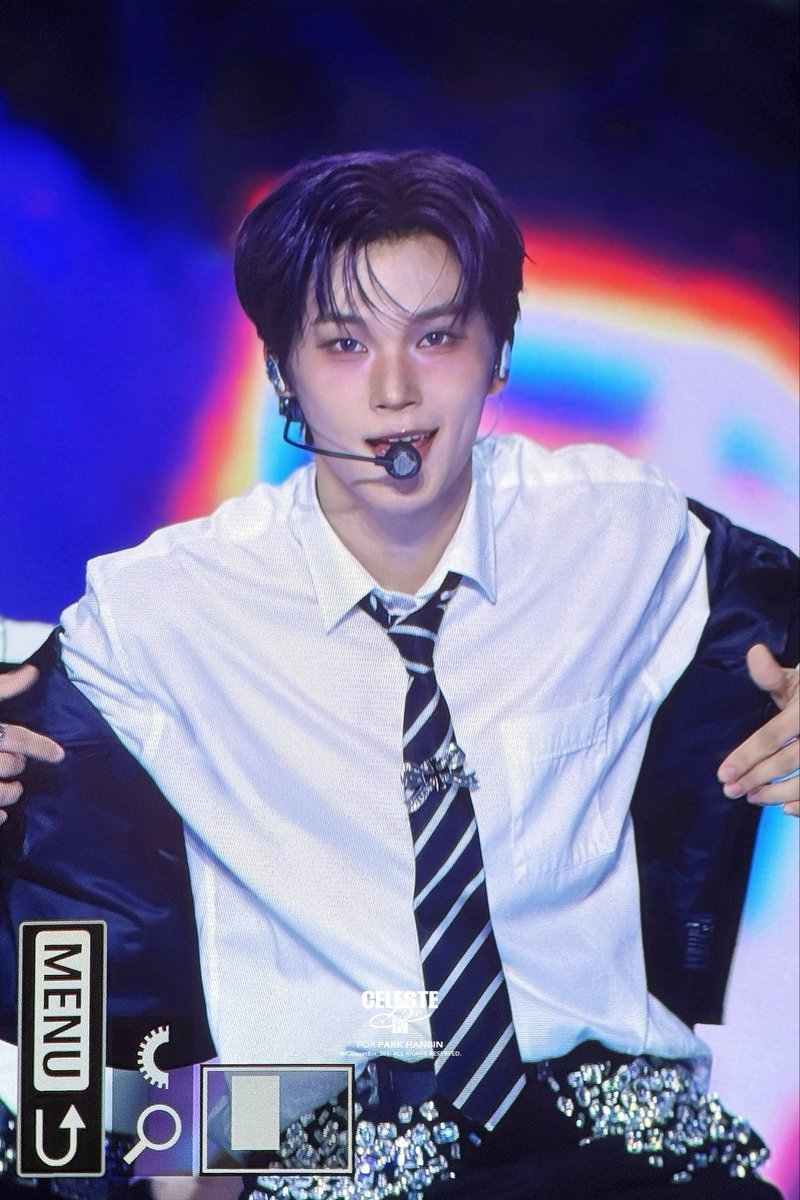 CelesteBin_301's tweet image. 251219 가요대축제

#EVNNE #이븐 
#박한빈 #PARKHANBIN