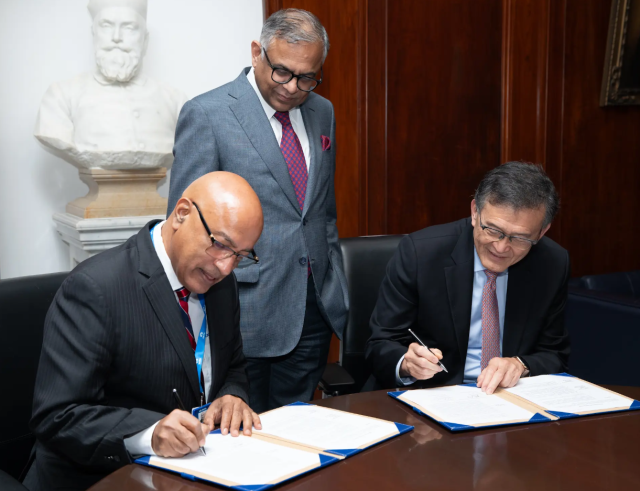 Excited to see Intel and Tata Group join forces to strengthen India’s semiconductor ecosystem! This strategic alliance will drive innovation in hardware enablement and manufacturing, building a geo-resilient supply chain for the future. #IAmIntel bit.ly/3YBkbYN