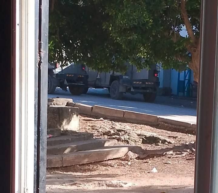 palinfoen's tweet photo. Occupation forces storm the town of Kafr Qaddum east of Qalqilya.

#GazaGenocide
#Aqsaunderattack
#europe #Gaza #Palestine
#Israeliwarcrimes #غزة https://t.co/D1ZzJa3jUu